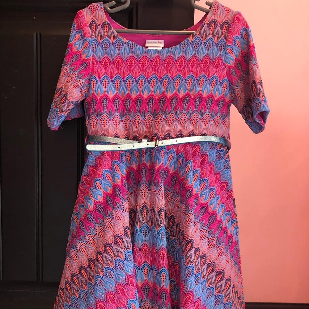 Girl’s size 6 dress